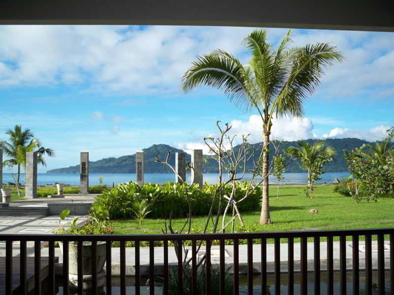 The Natsepa Resort And Conference Center Ambon Bagian luar foto